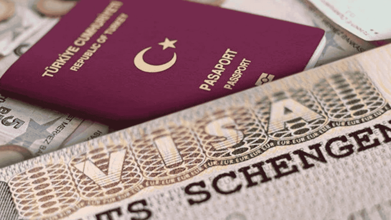 Türk vatandaşlarına Schengen vizesi kolaylığı sağlanacak