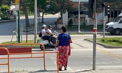 3 yaşında sigara içen çocuğun annesi gözaltına alındı!