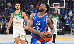 Anadolu Efes, Panathinaikos’u devirip seriyi eşitledi!