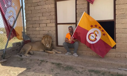 Ahmet Akbey, Galatasaray'ın şampiyonluğunu aslanlarıyla kutladı!
