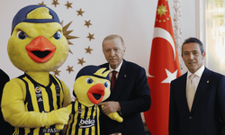 Cumhurbaşkanı Erdoğan, EuroLeague Şampiyonu Fenerbahçe Beko’yu ve Ali Koç'u kabul etti