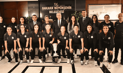 Haymana kupasıyla Mansur Yavaş'ı ziyaret etti