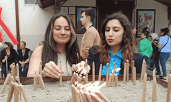 Hıdırellez buluşması: Hristiyan ve Müslümanlar Aziz Corch Kilisesi'nde dilek tuttu