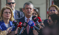 Özgür Özel’den ilk açıklama: Atılan yumruk bize değil, mücadele azmimize hedef oldu
