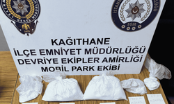 Metrobüs durağında uyuşturucu ele geçirildi