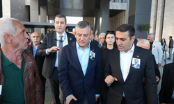 Özgür Özel’e saldıran şahıs 2004’te iki oğluna kıymış: 'Nasıl serbest kaldı?' sorusu gündemde!