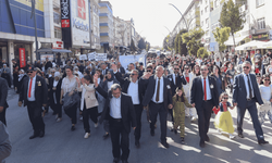Sincan’da büyük aile yürüyüşü