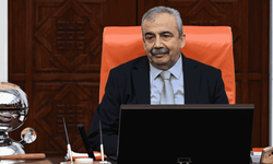 Sırrı Süreyya Önder son yolculuğuna uğurlanıyor