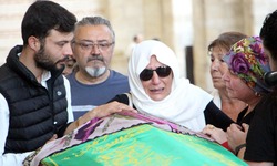 Eski eşi tarafından öldürülen Bahar Aksu, Edirne'de son yolculuğuna uğurlandı