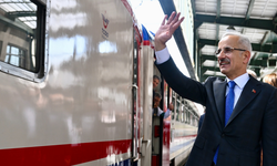 Paris’ten İstanbul’a nostaljik yolculuk: Turistik trenler yeniden Sirkeci’de