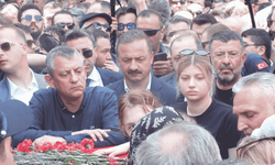 Ağıralioğlu Zeyrek'in cenaze törenine katıldı