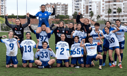 Kadın futbol takımının her şeyi!
