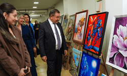Gölbaşı Belediyesi’nin yıl sonu etkinliğinde kursiyerler yeteneklerini sergiledi