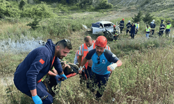 Kocaeli’de otomobil şarampole devrildi