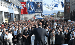 Yavuz Ağıralioğlu: Silahının kabzasına üç hilal ve bozkurt kazıyan evlatlarımızı vuran alçağa kurucu önder diyemezsiniz
