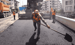 Çankaya Belediyesi asfalt çalışmalarına devam ediyor