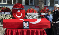 İzmir'de yangında şehit olan İbrahim Demir son yolculuğuna uğurlandı!