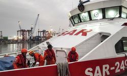 Endonezya’da deniz kazası: Feribot battı, onlarca kişi kayıp