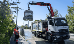 Gölbaşı Belediyesi TOKİ bölgesinde kapsamlı temizlik yaptı
