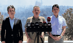 İzmir Valisi Elban: Alevleri otoyolda sıkıştırdık