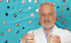 Isparta'da profesörün şaşırtan koleksiyonu: Mideden çıkan para, iğne, pil...