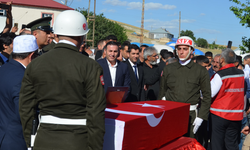 Pençe-Kilit şehitleri memleketlerinde toprağa verildi