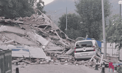 Balıkesir Sındırgı’da 6.1’lik deprem: Bölge beşik gibi sallanıyor