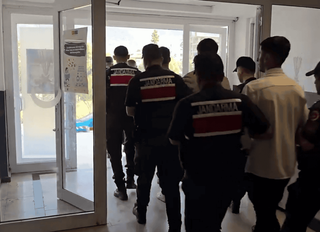 Bakan Yerlikaya duyurdu: 5 il merkezli siber suç operasyonu