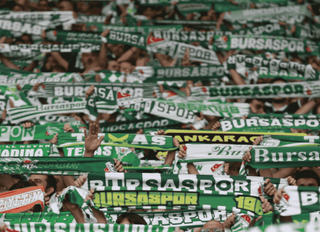 Bursaspor sahada yükseliyor tribünde rekor kırıyor