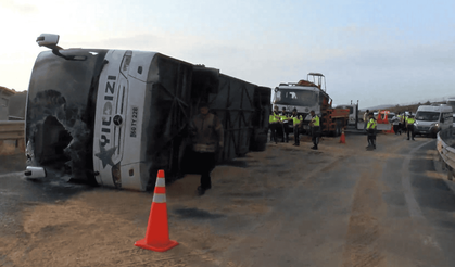 Kuzey Marmara Otoyolu’nda yolcu otobüsü devrildi