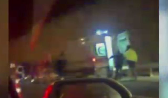 Ankara'da feci kaza: Motosikletli 2 kişi bariyerlere çarptı!