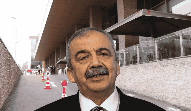 Sırrı Süreyya Önder 12 gündür yoğun bakımda