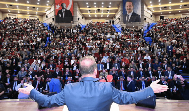 Yavuz Ağıralioğlu'ndan Kıbrıs yorumu: Aksakallılar Teşkilatını toplayarak olmaz