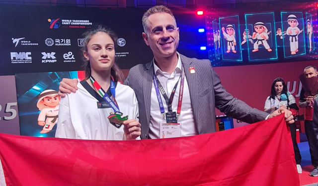 Taekwondo'da altın gurur: Sena Yılmaz dünya şampiyonu oldu