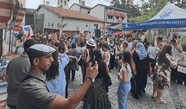 Ankara Kalesi Kadın Emeği Pazarı ilgi görüyor