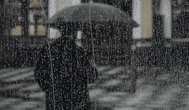 Meteoroloji’den kuvvetli yağış ve fırtına uyarısı: Yurdun büyük bölümü sağanaklara teslim!