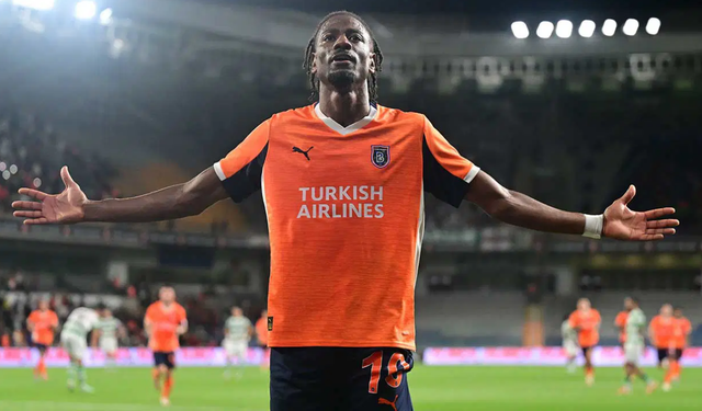 Başakşehir fırtına gibi esti: Avrupa’da yoluna 4 golle devam ediyor