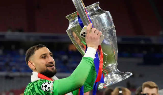 Galatasaray, Victor Osimhen bombasıyla taraftarı coşturdu: Donnarumma sesleri yükseliyor