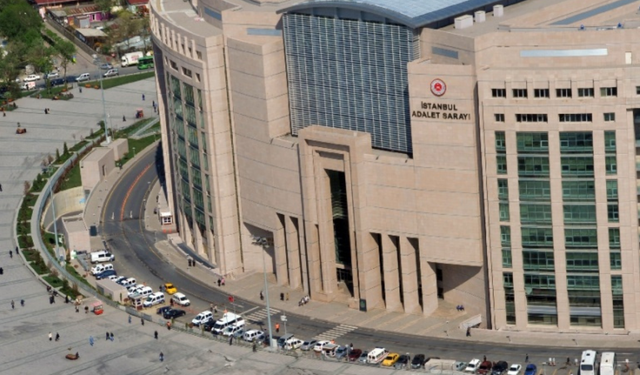 İstanbul merkezli İBB yolsuzluk soruşturmasında 20 gözaltı