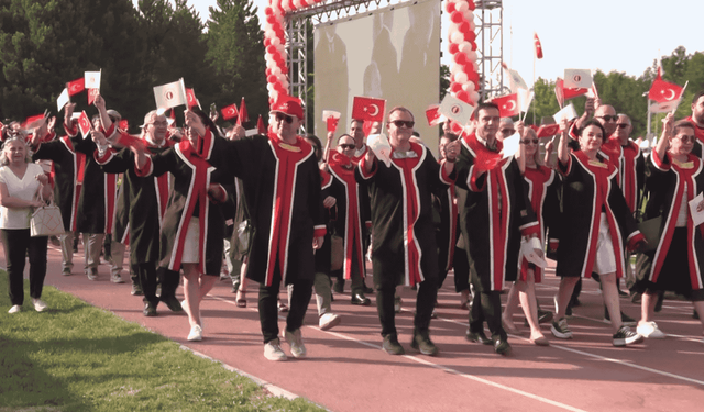 ODTÜ’de mezuniyet coşkusu: 3 bini aşkın öğrenci diplomalarını aldı