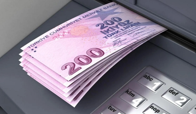 Kamu işçilerinin merakla beklediği zam teklifi açıklandı!