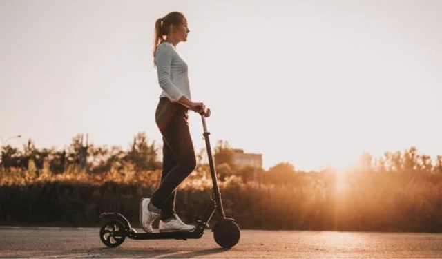 Dünyanın en hızlı scooter'ı tanıtıldı