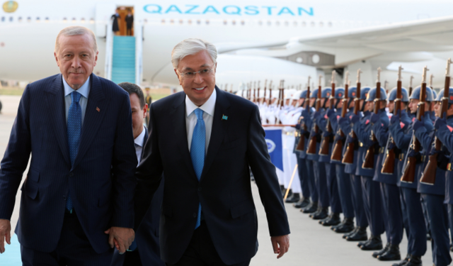 Erdoğan, Kazakistan Cumhurbaşkanı Tokayev’i Ankara’da resmi törenle karşıladı