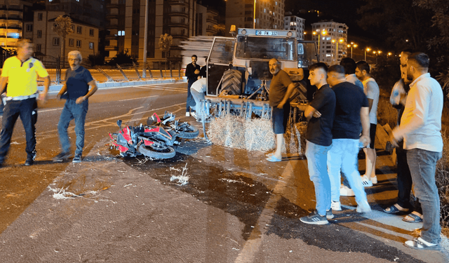 Kayseri’de motosiklet traktöre çarptı, sürücü hayatını kaybetti