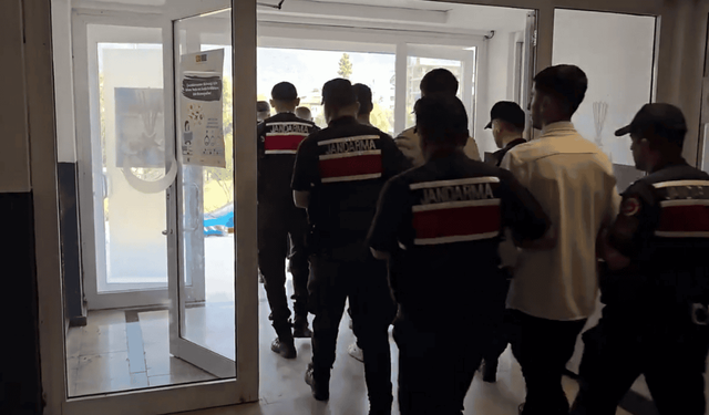 Bakan Yerlikaya duyurdu: 5 il merkezli siber suç operasyonu