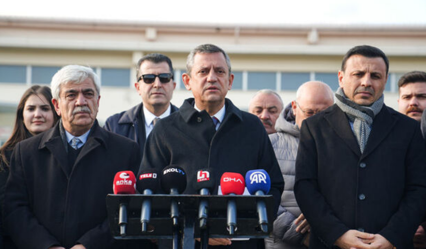 Özgür Özel Gezi Parkı davası tutuklusu Esila Ayık'ı ziyaret etti!