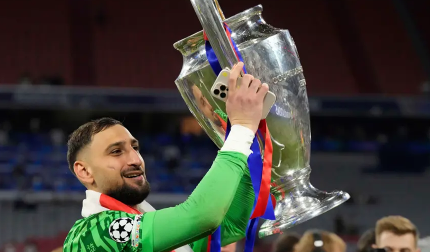 Galatasaray, Victor Osimhen bombasıyla taraftarı coşturdu: Donnarumma sesleri yükseliyor