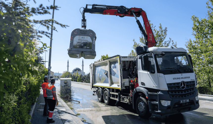 Gölbaşı Belediyesi TOKİ bölgesinde kapsamlı temizlik yaptı