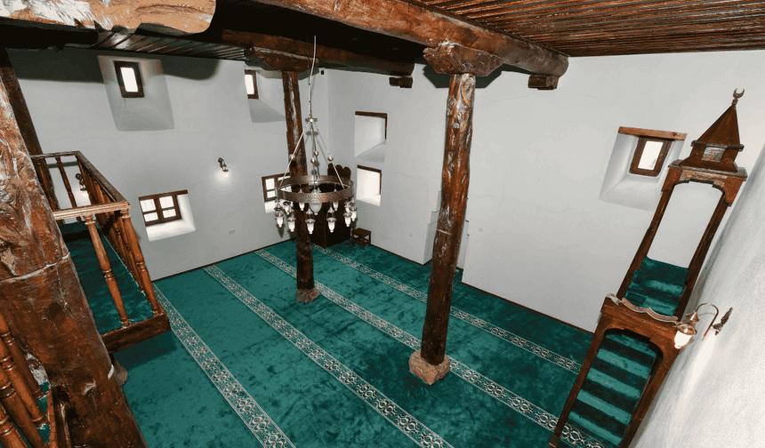 Ankara Büyükşehir Belediyesi 700 yıllık tarihi camiyi canlandırdı