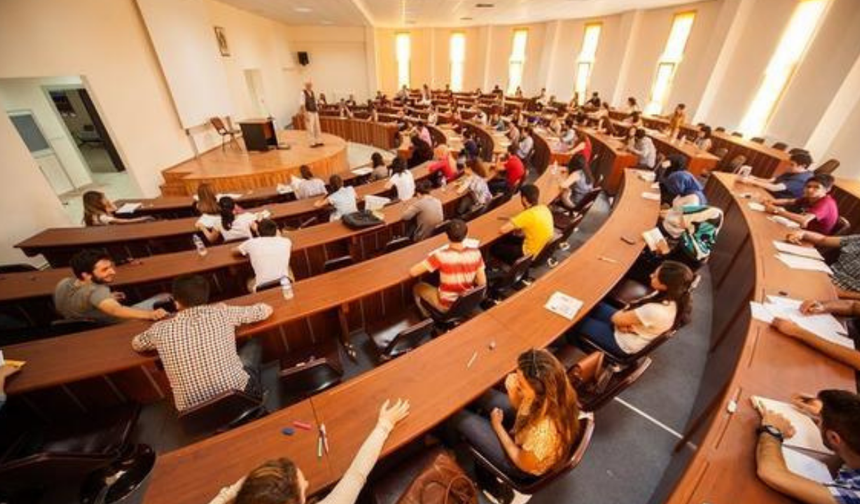 Hukuk fakültelerine girişte baraj yükseldi: Artık ilk 100 bin
